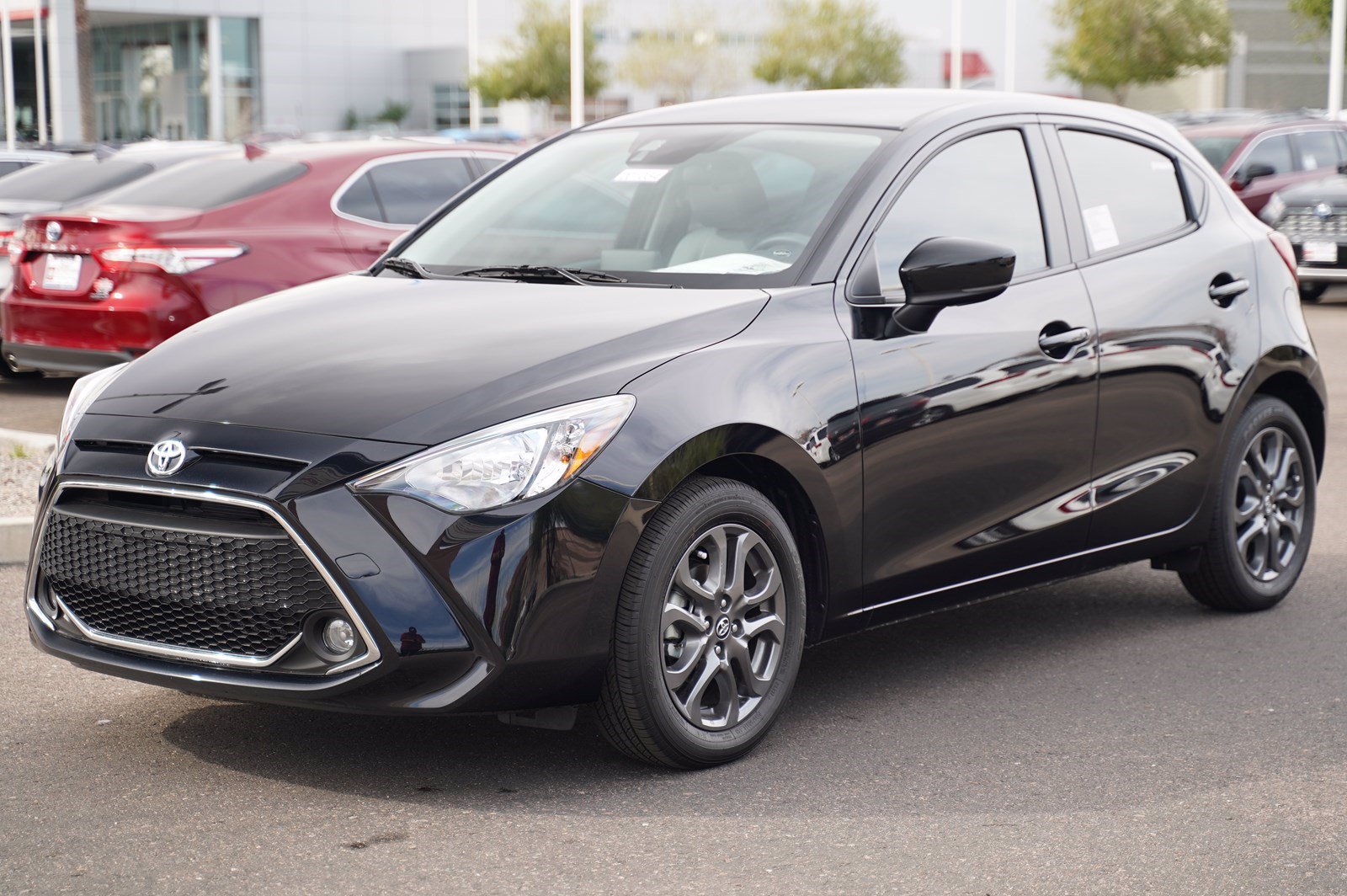 New 2020 Toyota Yaris Hatchback LE FWD Hatchback 5 Door