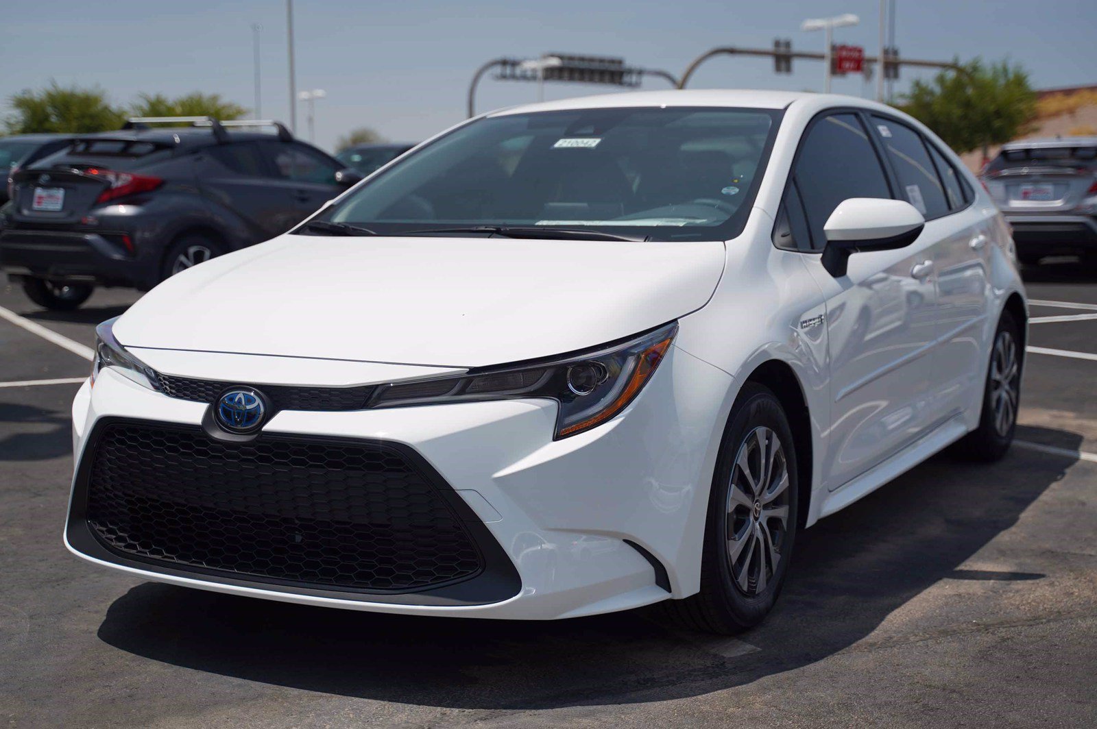 New 2021 Toyota Corolla Hybrid LE FWD 4dr Car