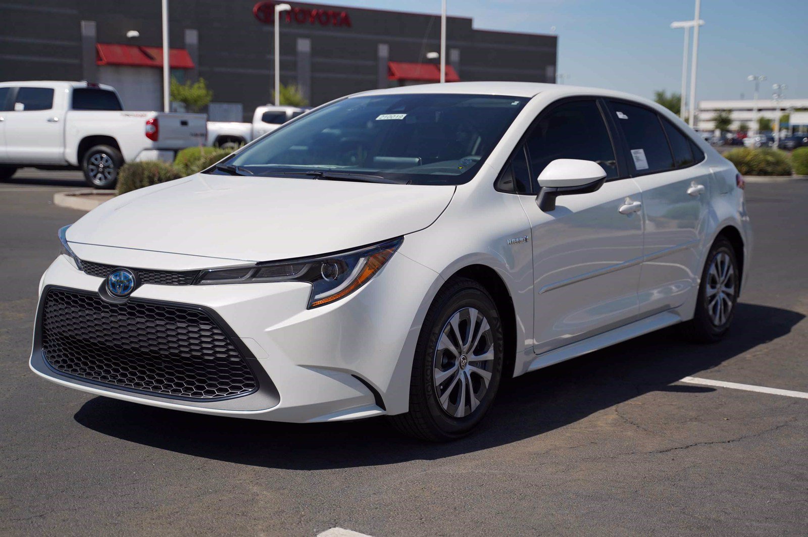 New 2021 Toyota Corolla Hybrid LE FWD 4dr Car