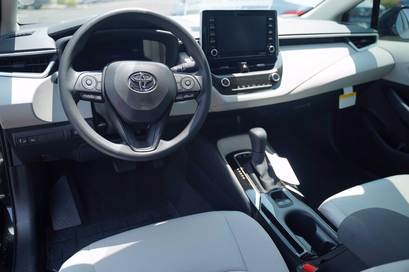 New 2021 Toyota Corolla Hybrid LE FWD 4dr Car